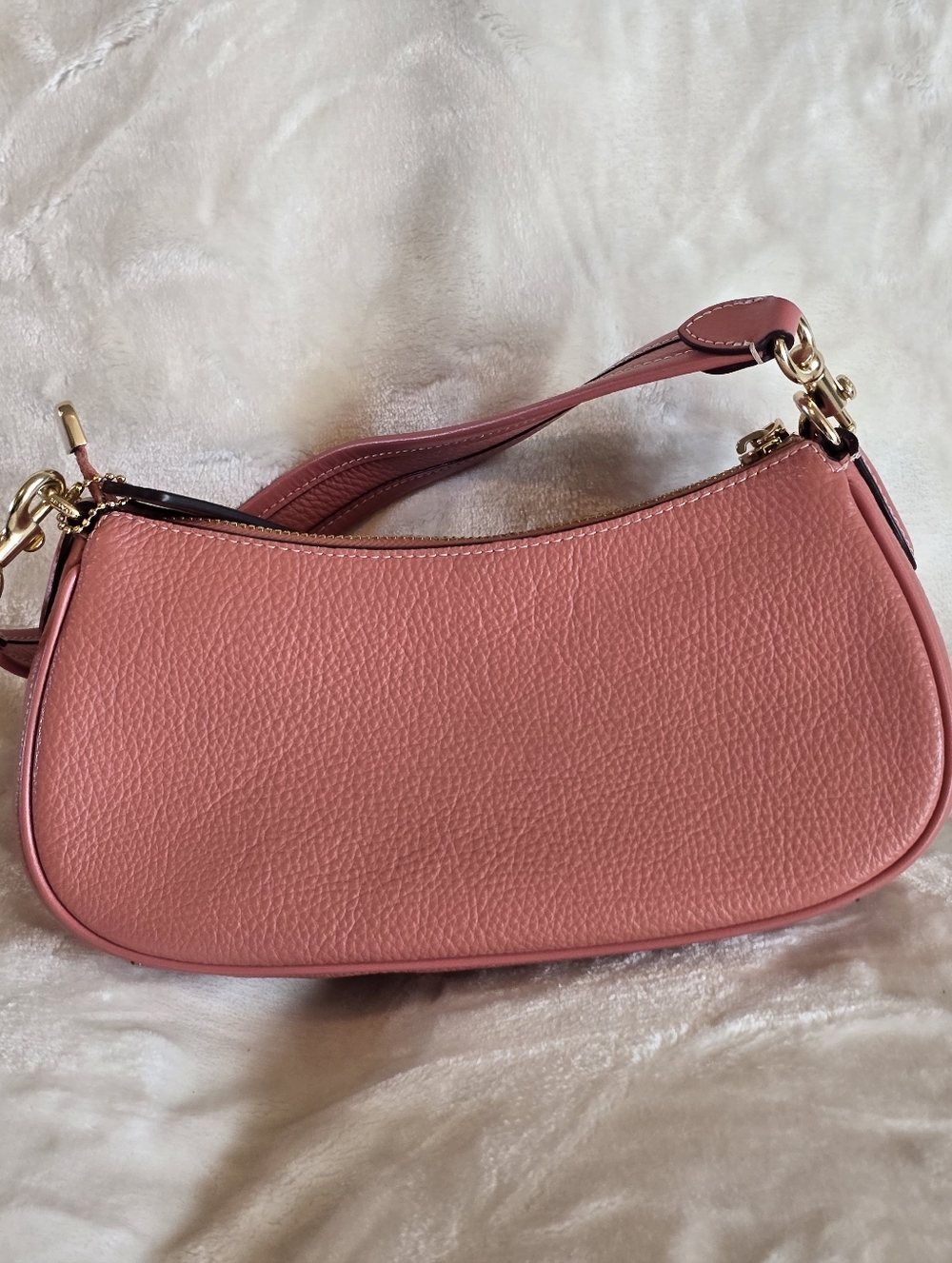 Coach Ashton Shoulder Bag In Burnt Coral - Picture 3 of 4